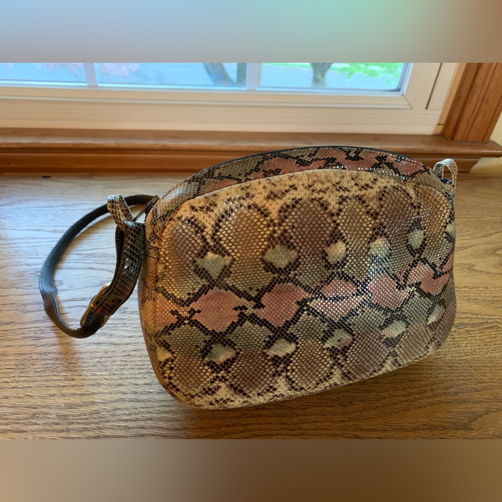 9” x 6.5” genuine snake skin crossbody bag